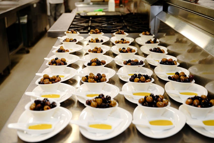 Image of hospitality students at Holmesglen.