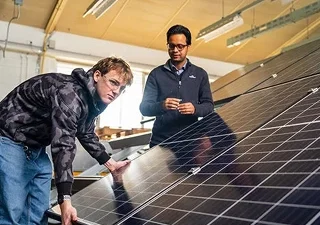 Students exploring renewable energy and clean-energy technology as part of the Renewable Future program at Holmesglen’s Moorabbin campus.