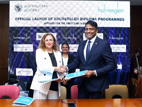 Explore our Sri Lanka IT partnership with the Australasian Academy, offering dual diplomas and career pathways.